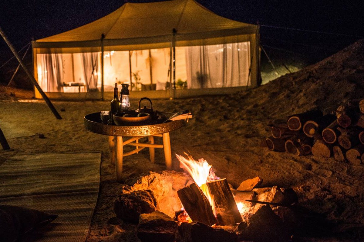 Pop up Oasis desert glamping in israel