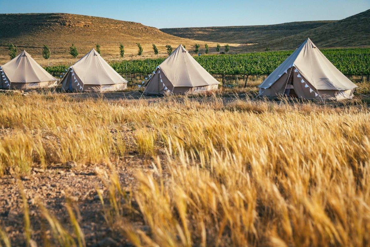 glamping israel in the desert